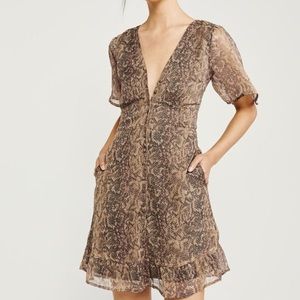 Abercrombie Flutter Sleeve Dress